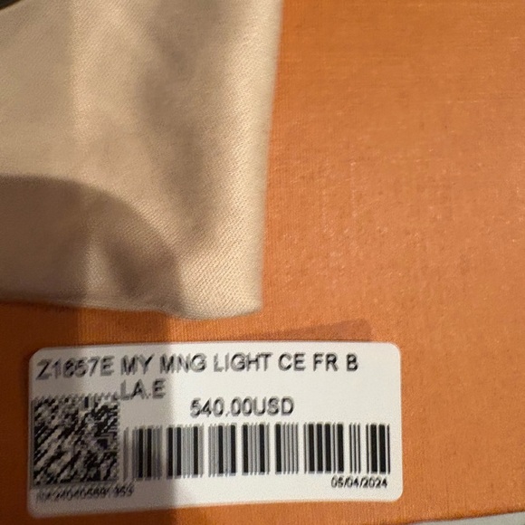 Loui vuitton cat eye sunglasses - Picture 12 of 14